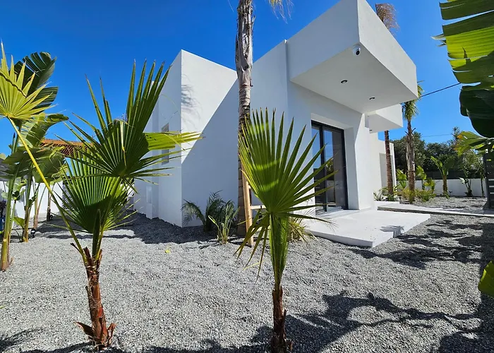 Myrteni Pool * Jaliszósz