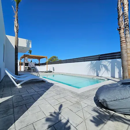 Myrteni Pool Villa *