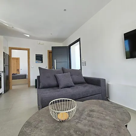 Вилла Myrteni Pool *