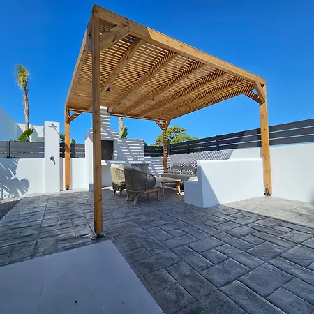 Myrteni Pool * Ялиссос