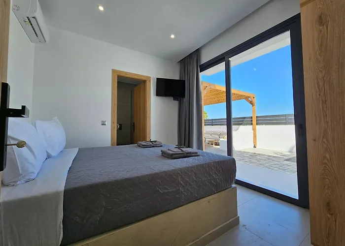 فيلة Myrteni Pool إياليسوس